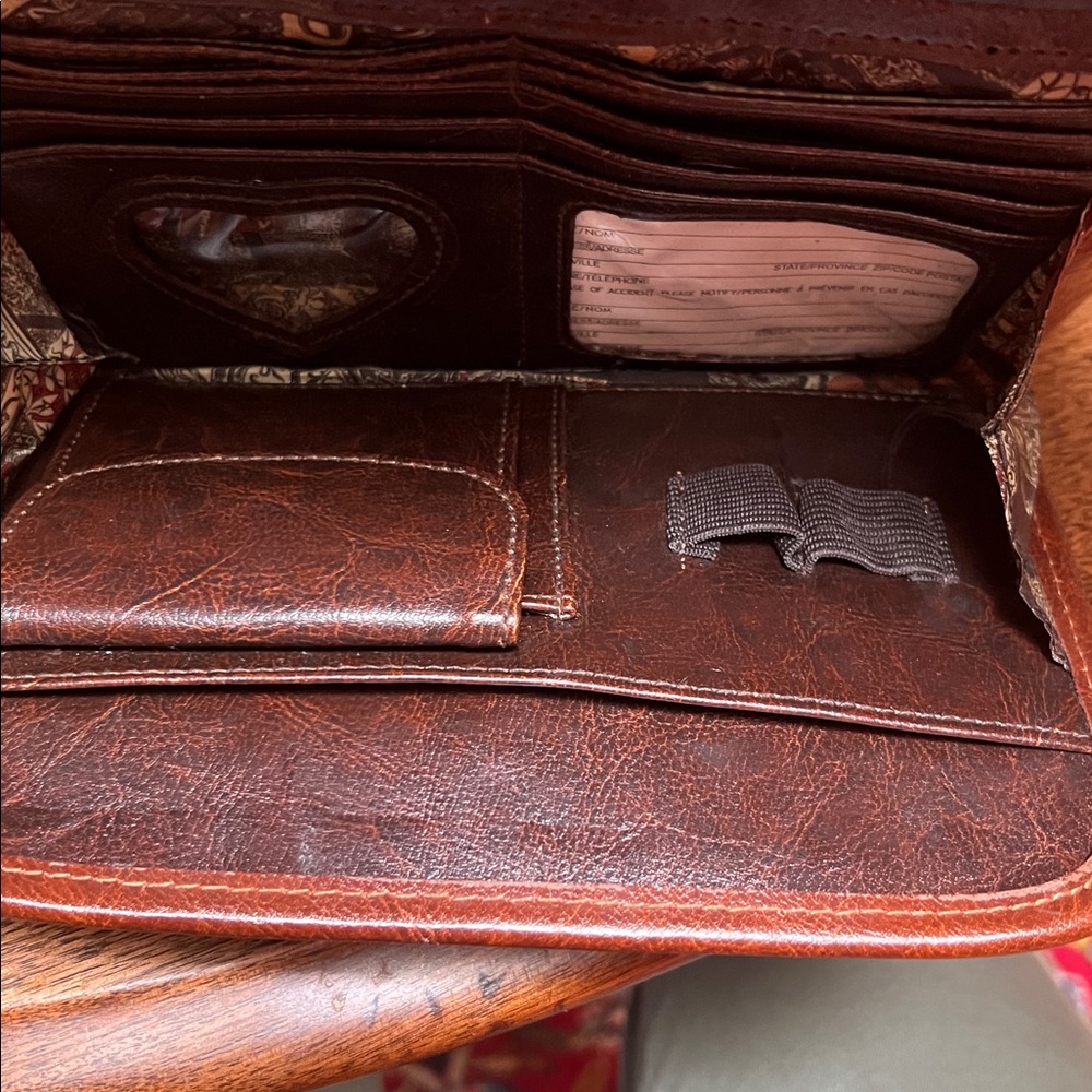 Vintage Brighton Leather Purse - Picture 6 of 14